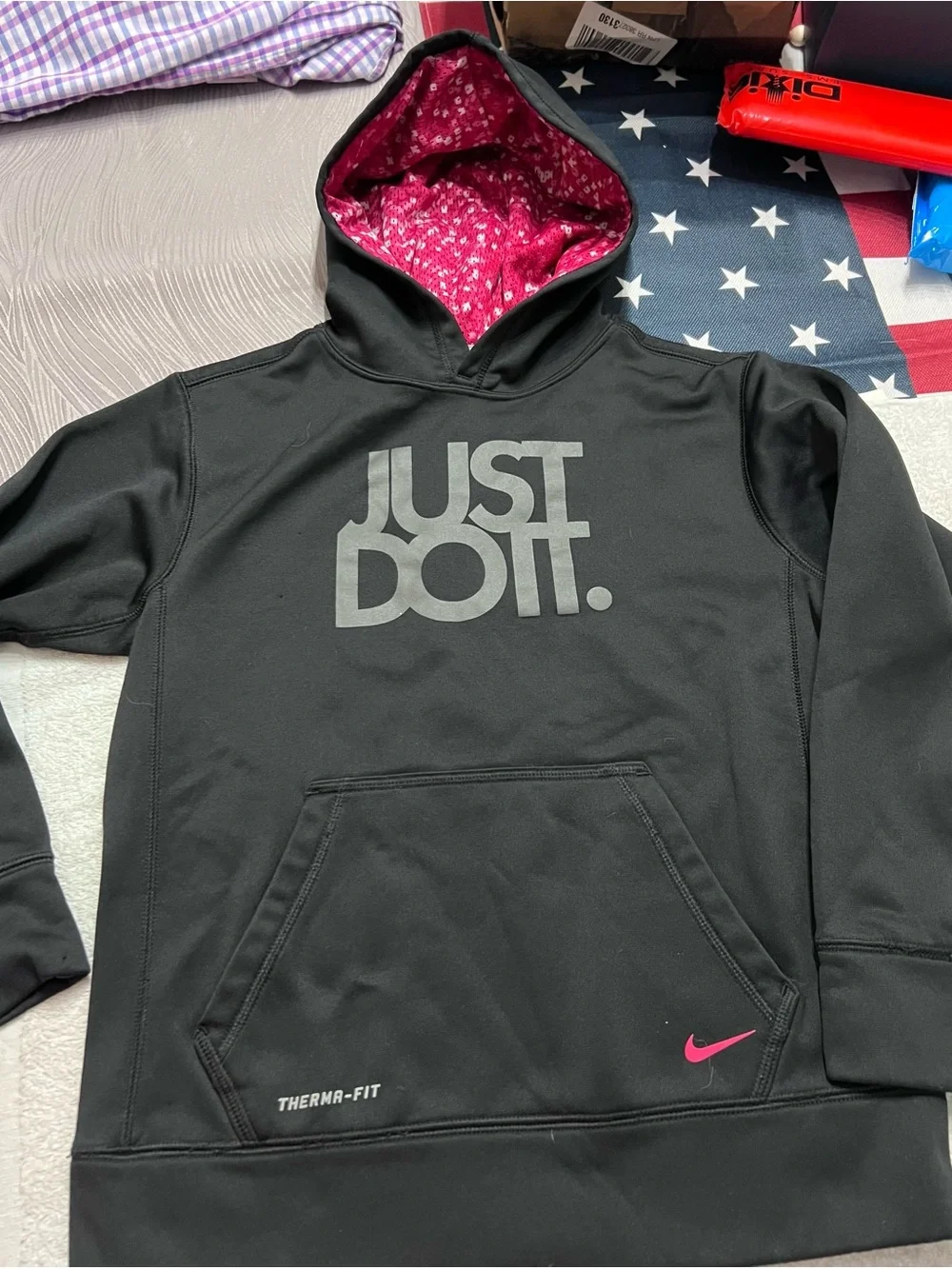 Nike Girls Youth M Therma-FIT Just Do It Hoodie Black Gray Pink 520529-010